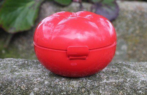 Boîte tomate tupperware - boîte, rouge